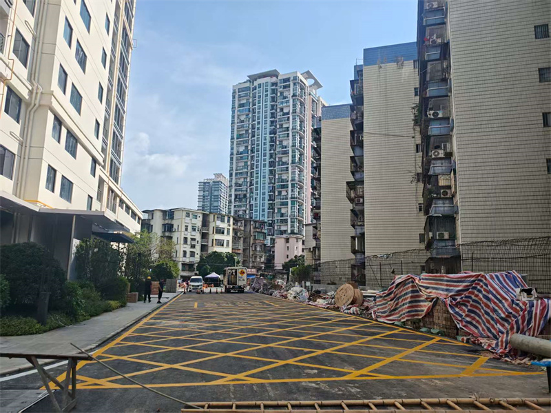 崇左天等二級(jí)路熱熔地面劃線