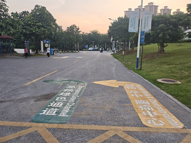 南寧馬山市政路熱熔劃線
